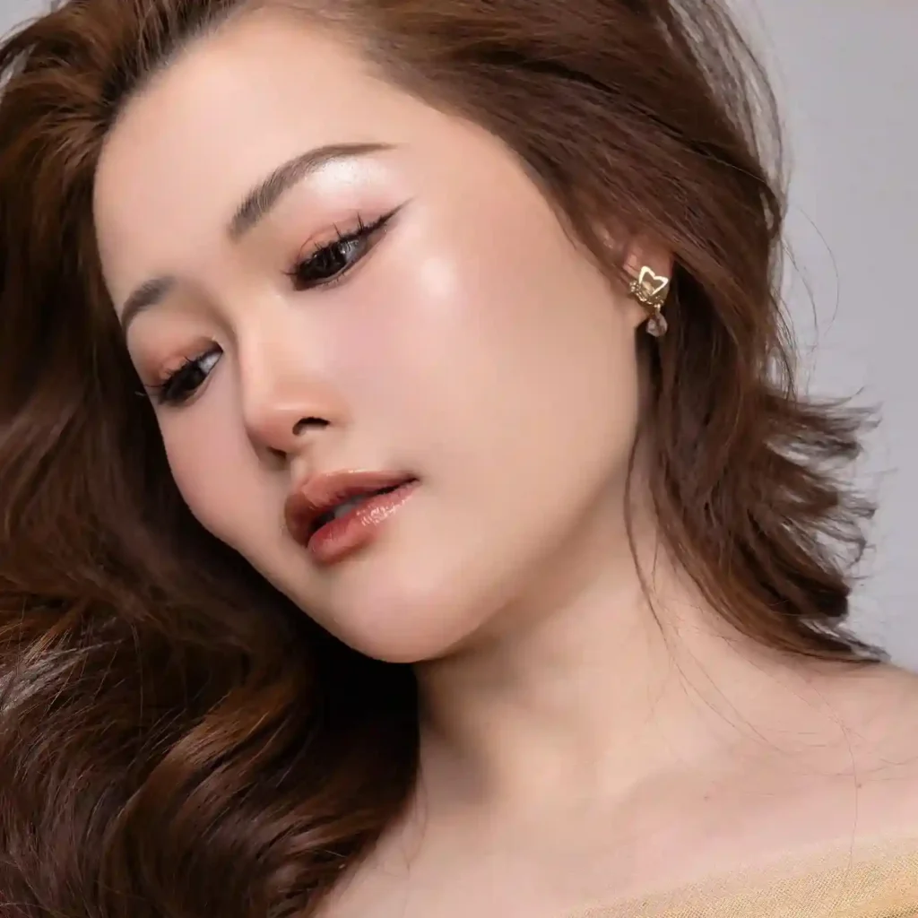 ลูกค้า AROMAYU ผิวสวยกระจ่างใส ผู้รีวิวกลิ่นหอมที่ช่วยเติมความผ่อนคลายในแต่ละวัน